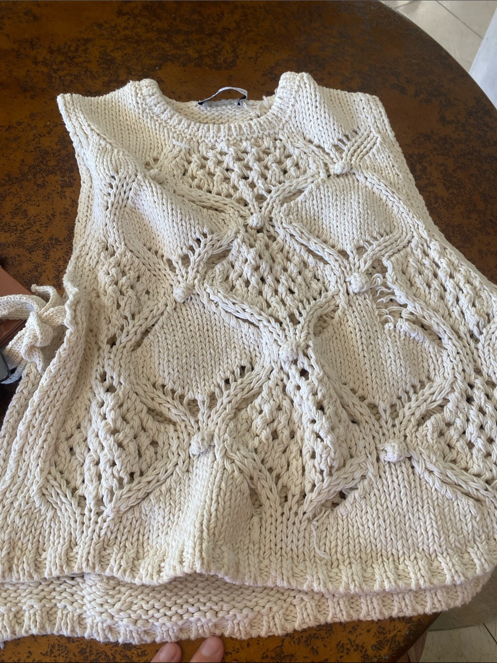 Zara crochet 🧶 off white top with side ties L